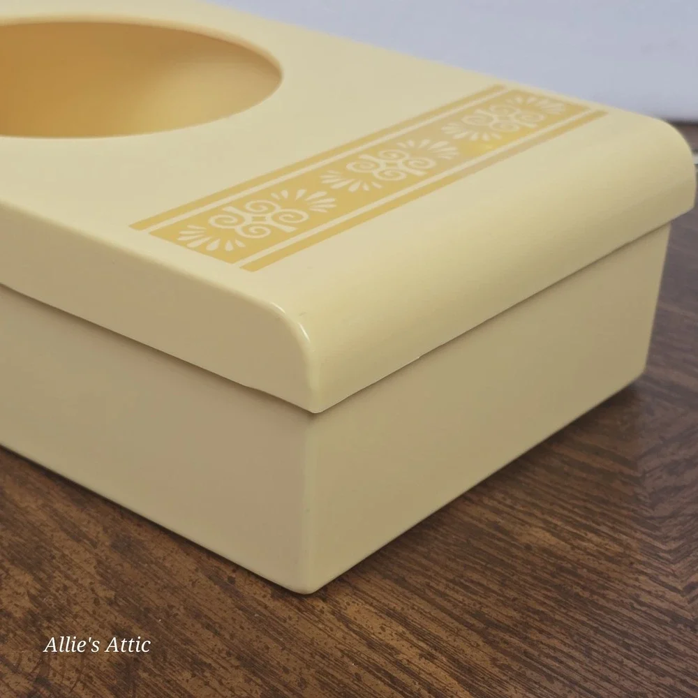 Tissue Box Holder Yellow Floral Flower MCM Retro Cover Plastic Vintage Large 10